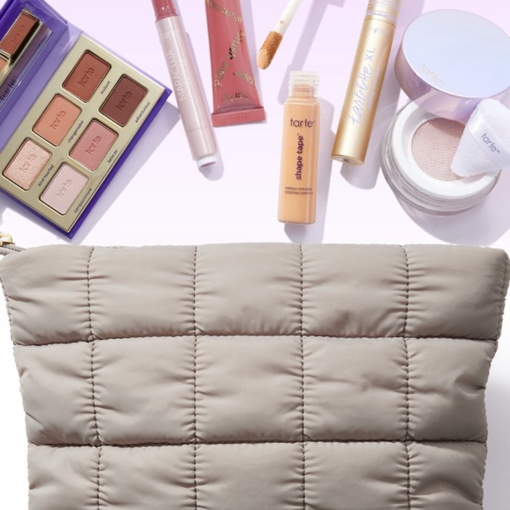 Tarte Gray Puffer Quilted Pouch NWT Sealed